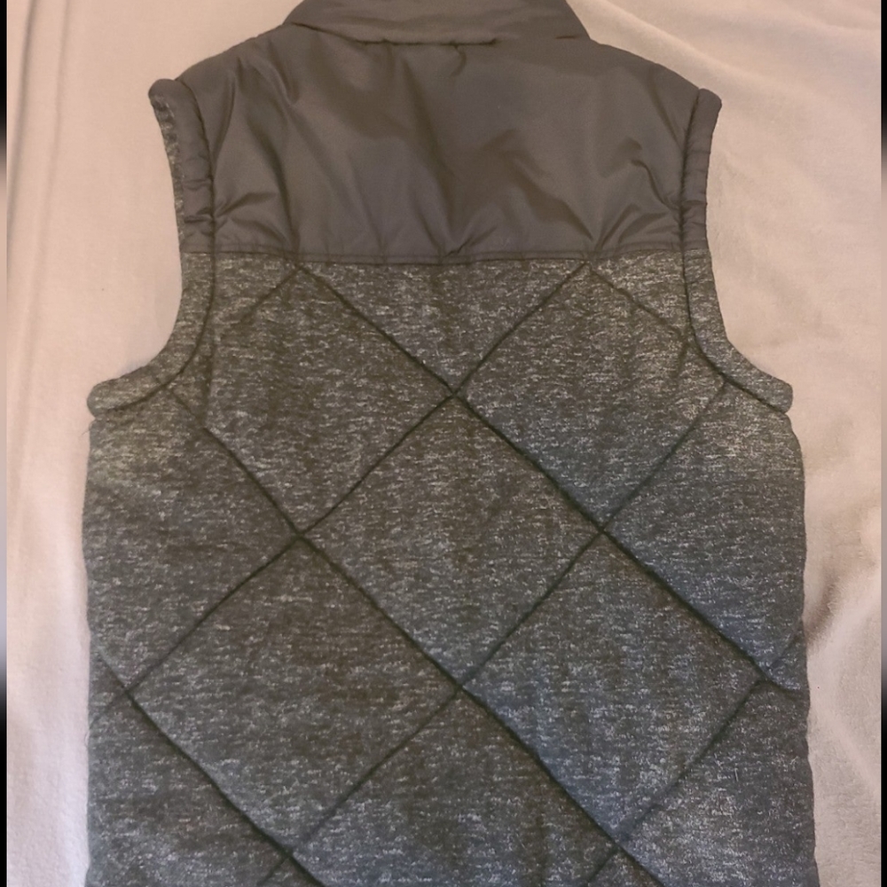 Black Vest - Picture 3 of 3
